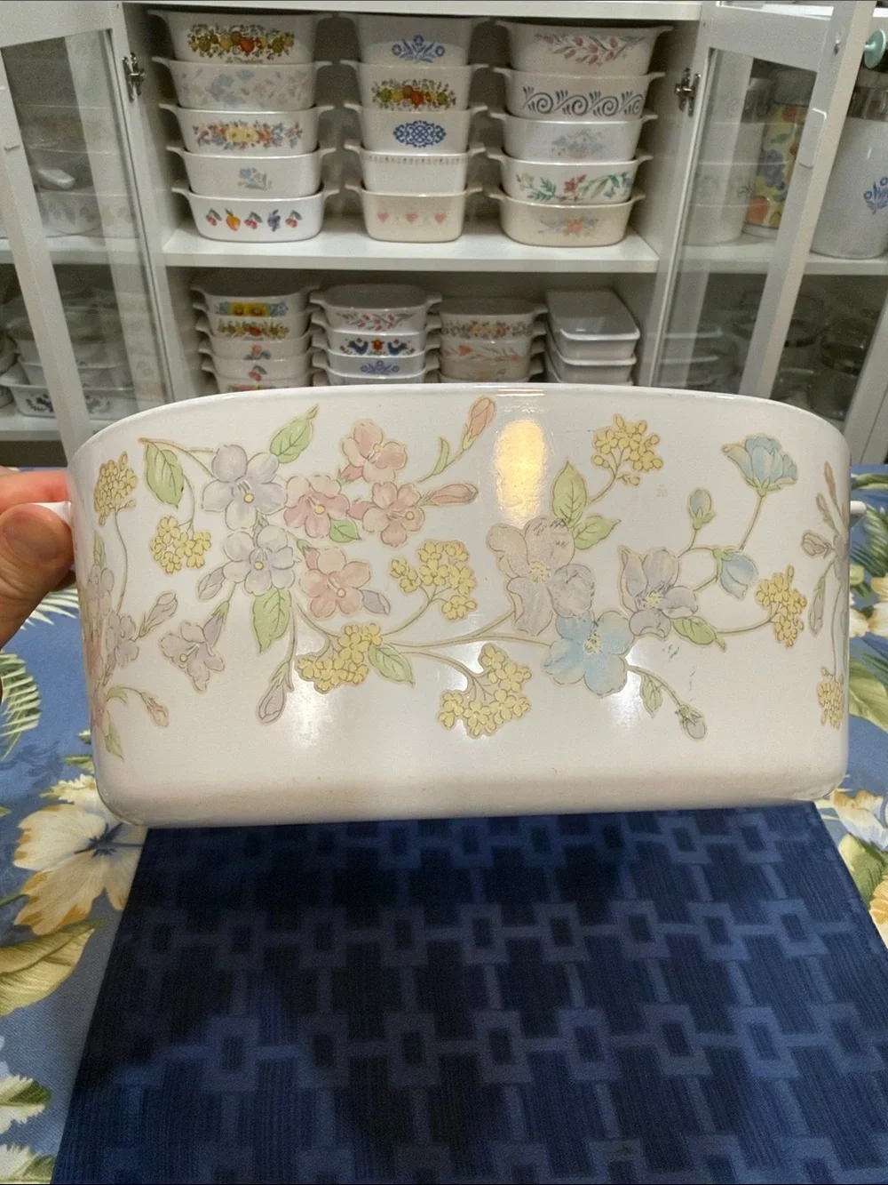 Corningware A-5-B Five Liter White Covered Casserole with Pastel Bouquet